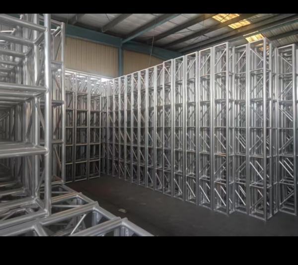 Silver Aluminum Bolt Square Truss 300mm*300mm Portable DJ Truss Upright Totem