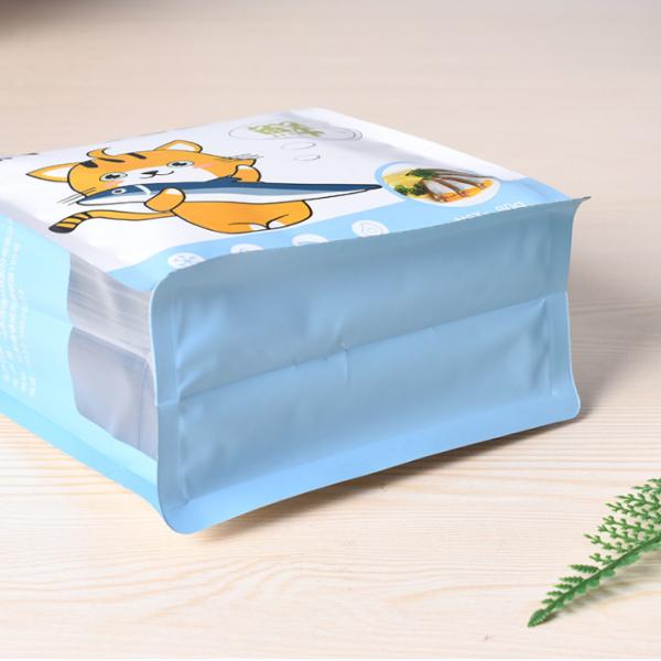 Eco Friendly VMPET Resealable Pet Food Packaging Bags Flat Bottom For Dog Treat