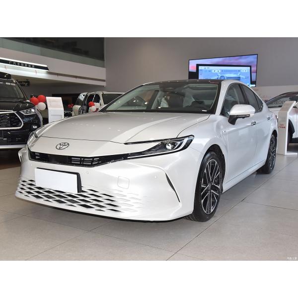 2024 Toyota Camry 2.0L Sports Plus Sedán híbrido FWD Dirección izquierda con motor único 4915*1840*1450 para los mercados chinos