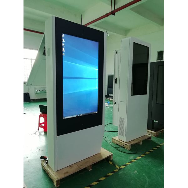 55-inch floor-standing high-definition LCD video player for outdoor advertising