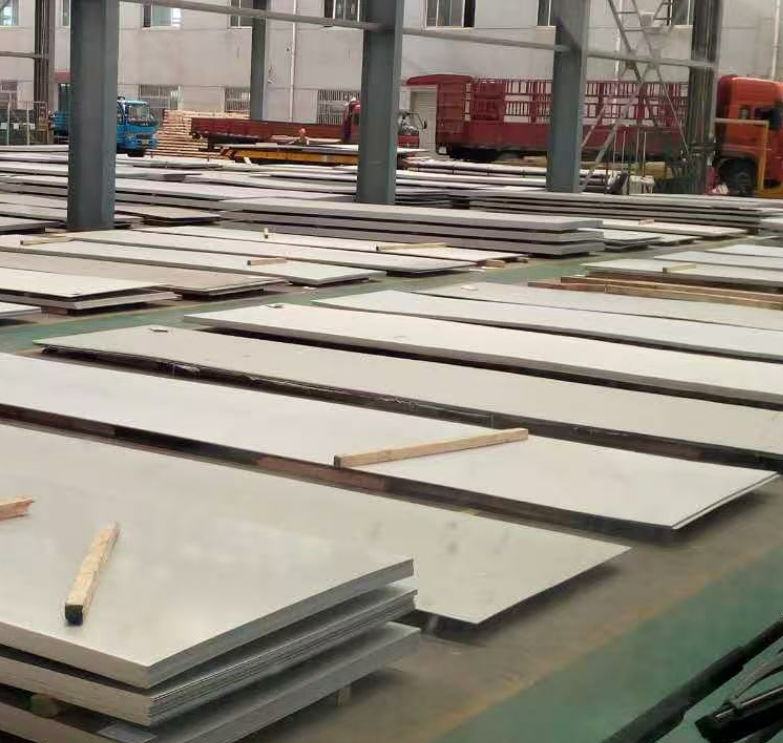 Hot Rolled ASTM 304/304L/316/316L Stainless Steel Plate with No.1 Finish for Chemical & Petroleum Applications