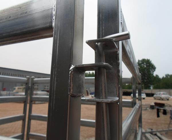 1.8 x 2.1MHeavy Duty Cow Panel Livestock fence panels 6 Oval 2mm thick M