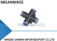 Empurrar pneumático de encaixe de tubulação do conector múltiplo da união da cruz do tubo da maneira do igual 4 de PZ o acoplador Sanmin