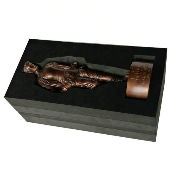 El cortar con tintas de empaquetado de los partes movibles de la espuma de Eva protector para la estatua de bronce