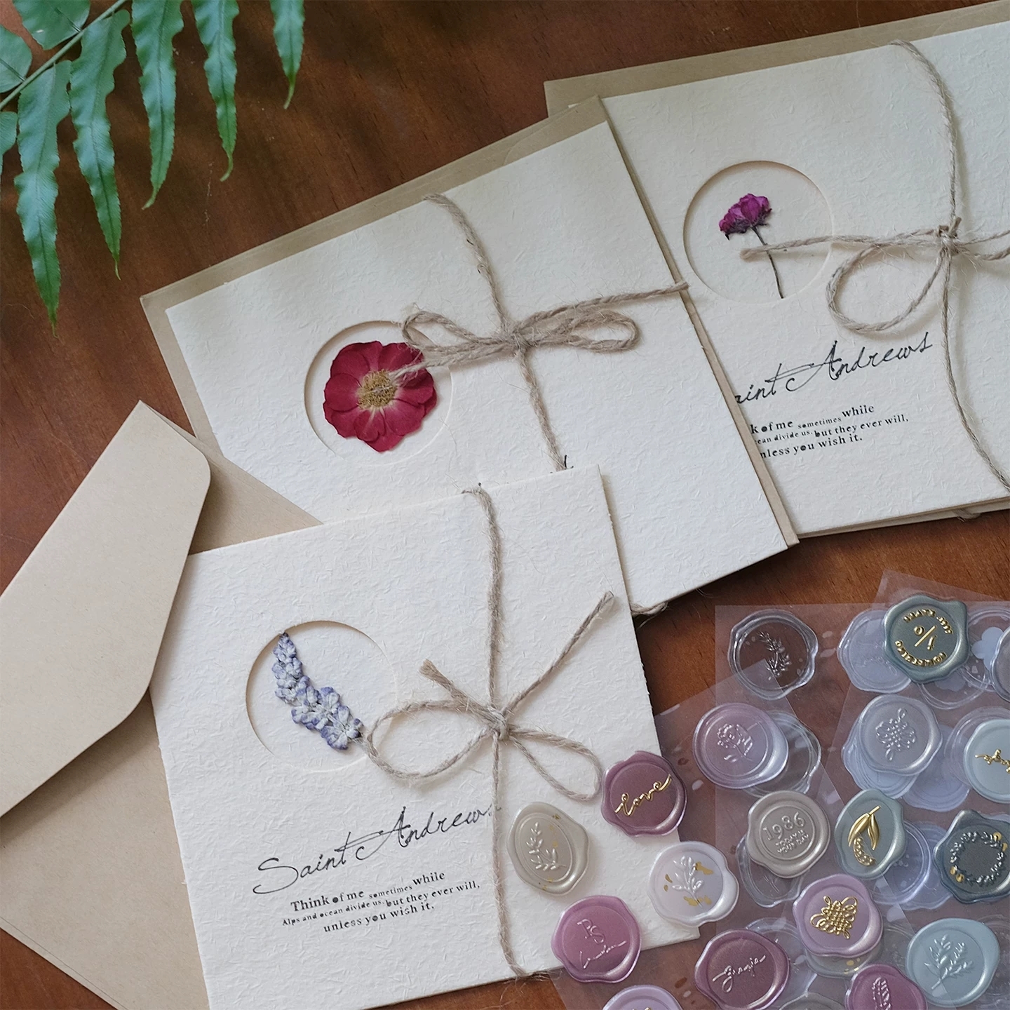 Handmade Dried Flower Greeting Cards With Jute Twine Bow For Wedding Invitations