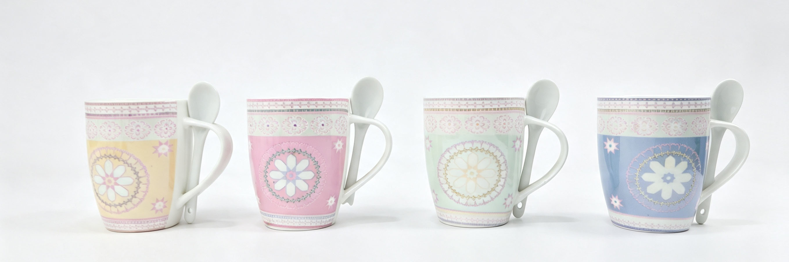 4 Pack Floral Ceramic Mugs with Spoon, Vintage Mandala Flower Coffee Cup Set