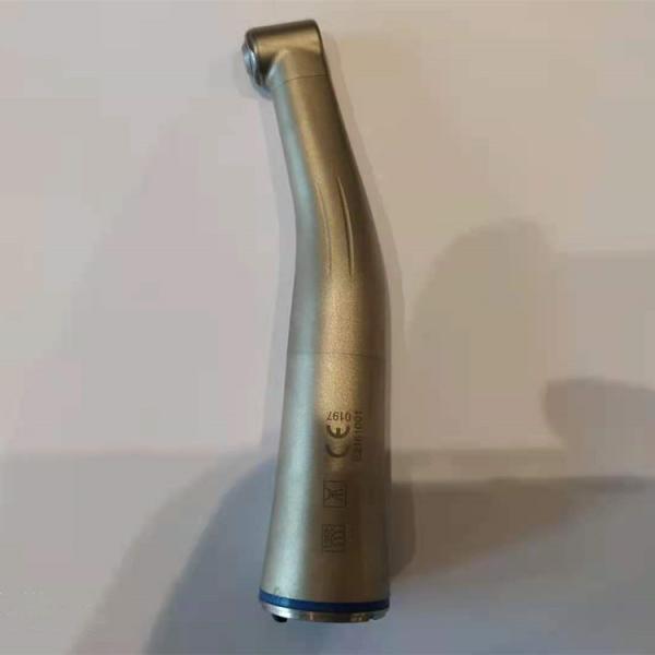 Низкоскоростное голубое кольцо соединяет зубоврачебное Handpiece с кнопкой СИД