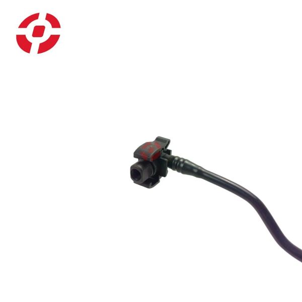 Hatchback radiator bleeder hose 31686793 Water tank pipe for Volv o Engine radiator coolant pipe