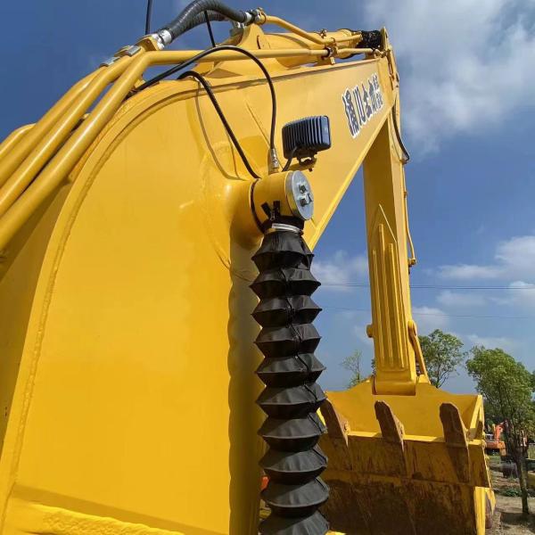 Использованный экскаватор Komatsu PC240LC-8 с гидравлическим полётом 2021, масса 25115 кг