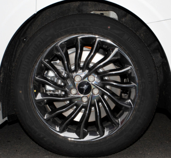 Porte à faible teneur en carbone adaptée aux besoins du client privée 7seats MPV de la version 5 du rêveur 2022 de VOYAH