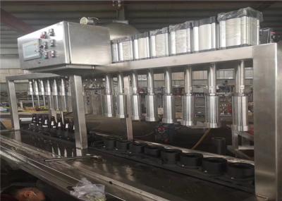 O PLC controla a máquina de engarrafamento semi automática, enchimento comercial da garrafa 10-10