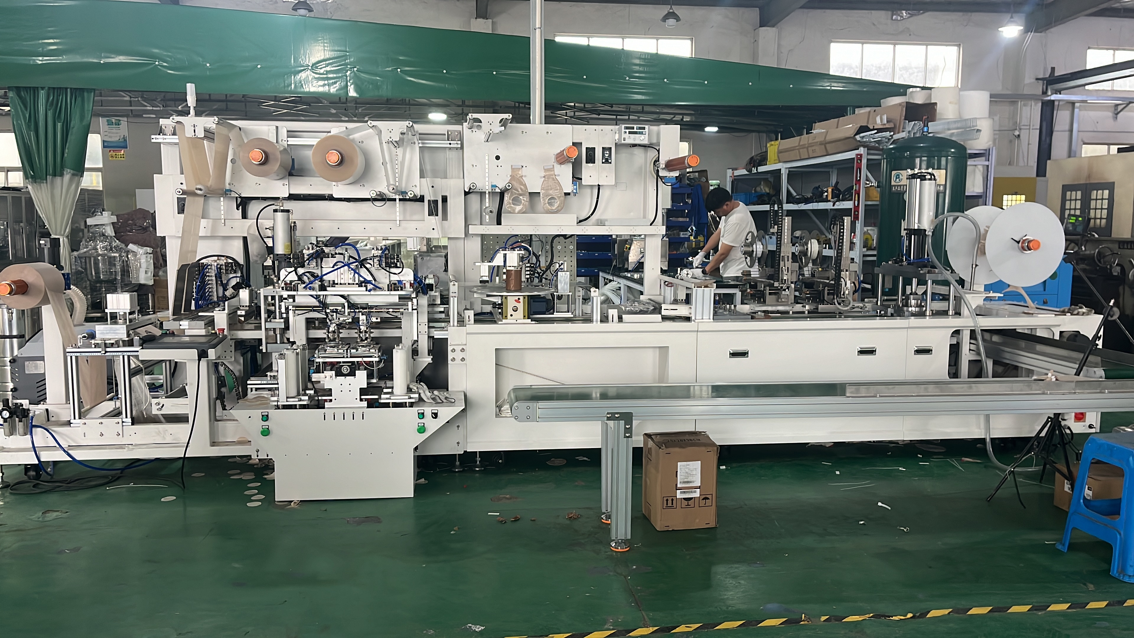 Qualified Mass Production Solution for Medical-grade Stoma Supplies Precision Automatic Machine for Medical Ostomy Bags ZKD001