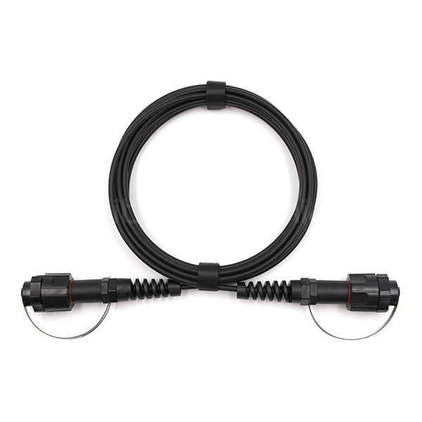 Conector impermeable para exteriores negro IP LC UPC a IP LC UPC Duplex 50/125 OM3