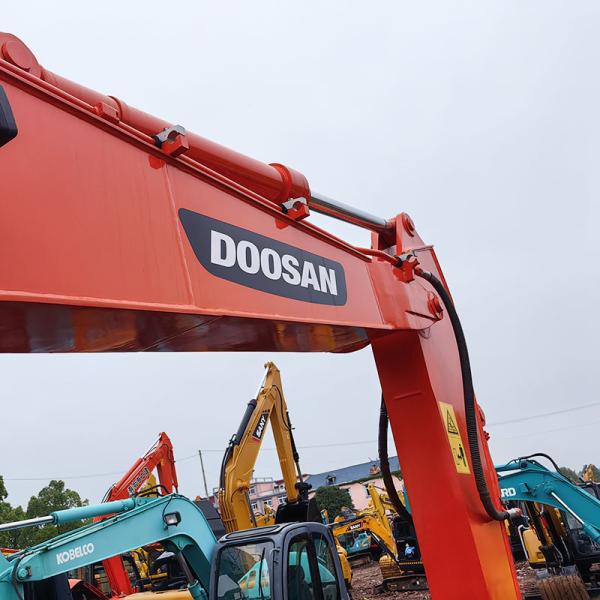 Used Doosan DH150-7 Excavator 0.75m3 Bucket Capacity 15 Tonnage Weight