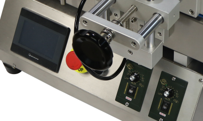 Multifunctional Desktop Automatic Pharmaceutical Machinery Equipment Round Bottle Labelling Machine