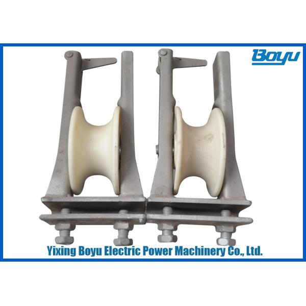 Crossarm はブロックのひもでつなを取付けました