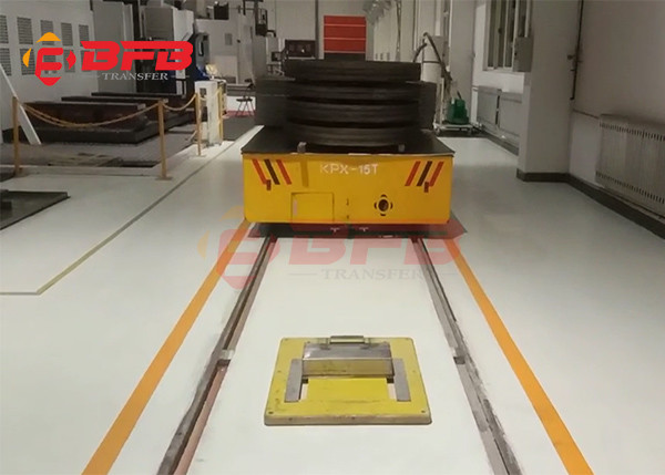 アルミニウム プロダクトを運ぶための全方向性15t電池の移動のカート