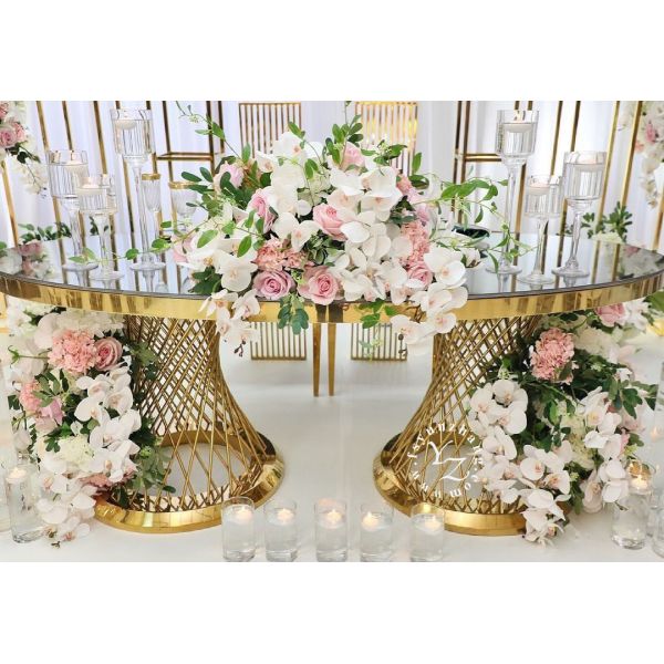 Modern Stainless Steel Center Pieces for Restaurant Dining Table Oval Glass Design with Luxury Style for Outdoor Wedding Hotels