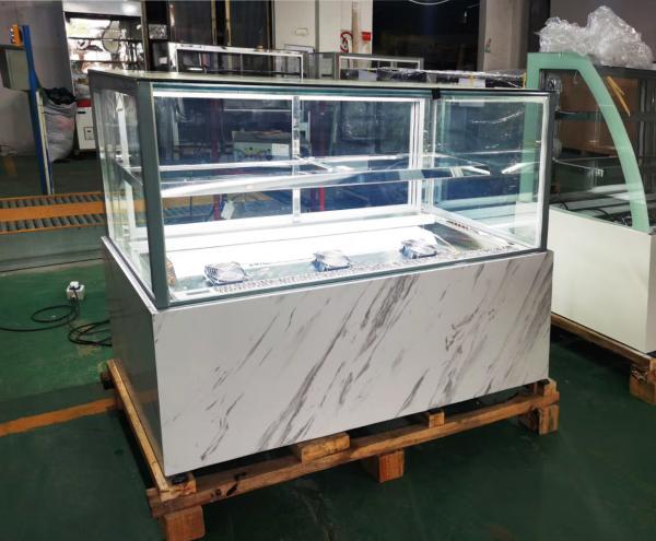 45° Mitre Joint of Font And Top Glass Design Cake Showcase Chiller Cake Display