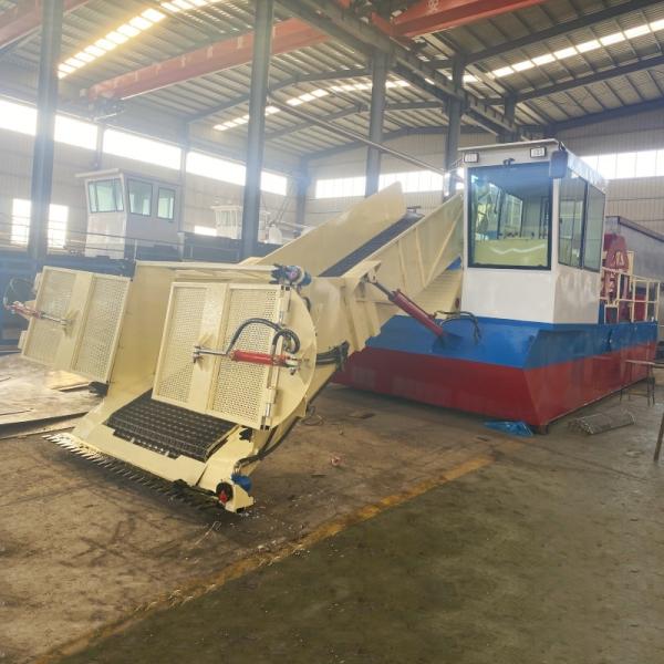 Small Automatic River Cleaning Boat Water Hyacinth Harvester with 8 M3 Capacity