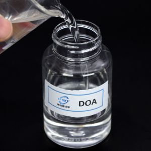 Cold Resistance Dioctyl Adipate DOA Plasticizer Low Volatility For PVC Cable And