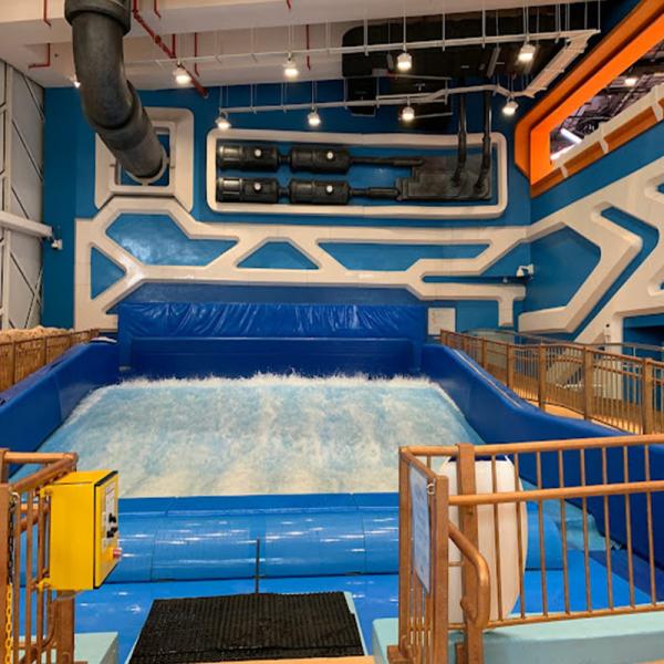 Customized Surf Simulator Machine Surf Style Flowrider Indoor Surfing Wave Machine