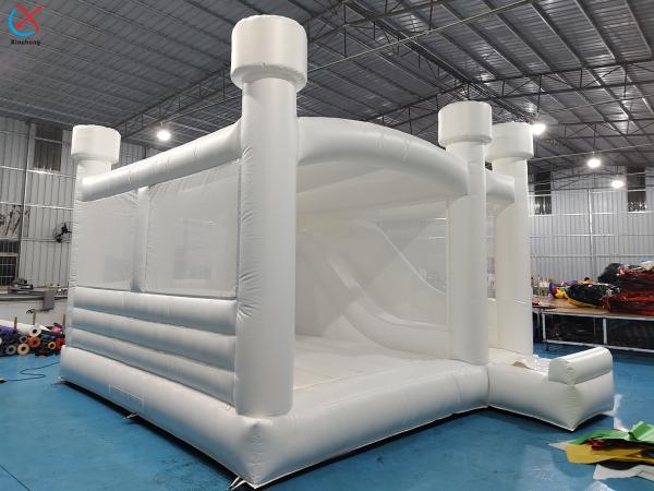 Customized Inflatable White Wedding Bouncy Castle With Slide For Event Party