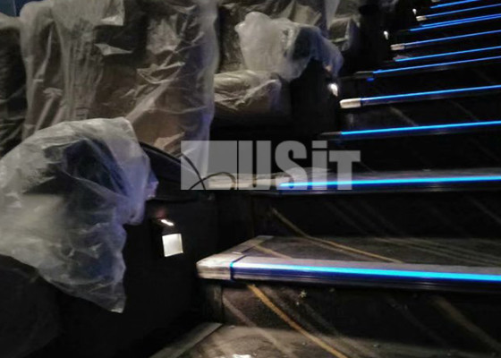 Света шага кино Халл театра цвет алюминиевого белый или голубой освещения