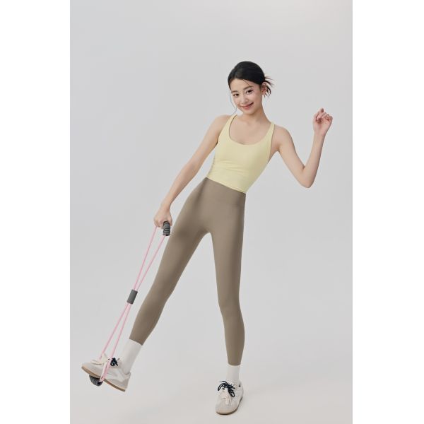 Premium Seamless Yoga Leggings for Women High Waist Stretch Workout Pants in Black for Gym and Fitness