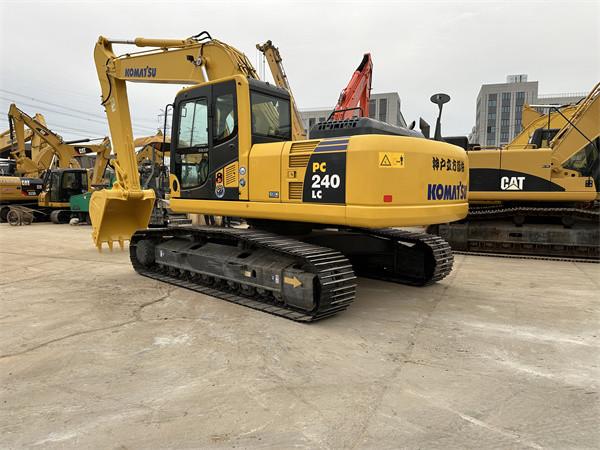 2020 Used Komatsu PC240LC-8 Excavator With Operating Weight Of 25130 Kg