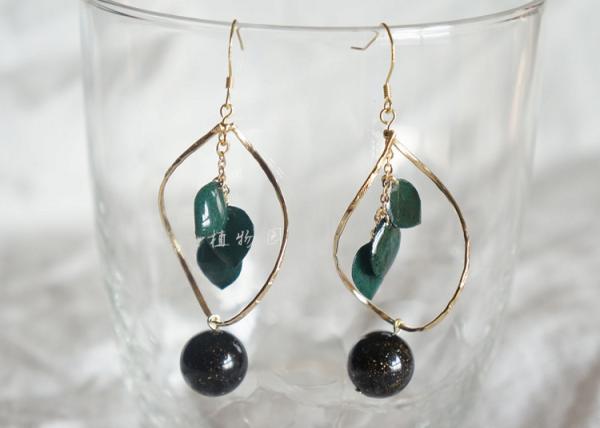 Nature Would Unique Design Love Green Eucalyptus Teardrop Shape 14K Gold Earrings Green