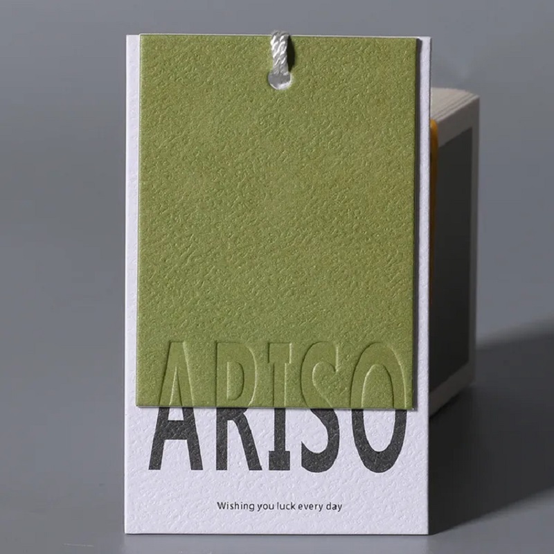 Apparel Hang Tags With String Fastener And Foil Stamping For Retail Branding