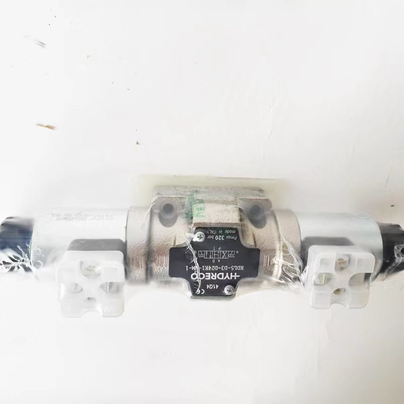 604805 Directional valve CVS Ferrari Reach Stacker Parts