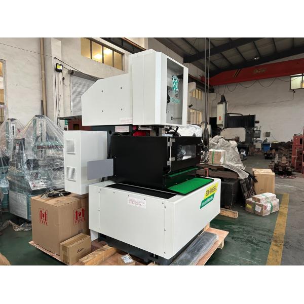 Precision Submerge CNC Machine Brass Wire Cut EDM Swe85SL