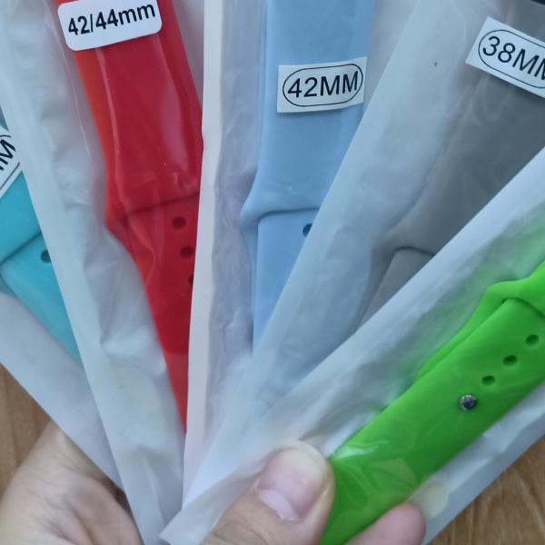Correia da correia de relógio do silicone do esporte de 38MM 40MM 42MM 44MM para Apple IWatch 6