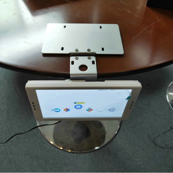 Narrow Bezel High Resolution Digital Picture Frame 7'' IPS Screen ABS Plastic
