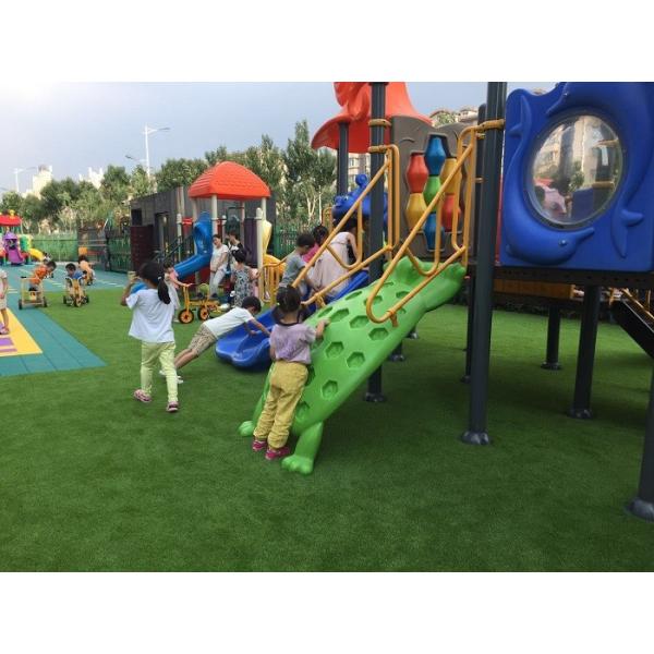 Пластмасса Эко дружелюбная синтетическая блокируя модульный настил с эластичным валиком