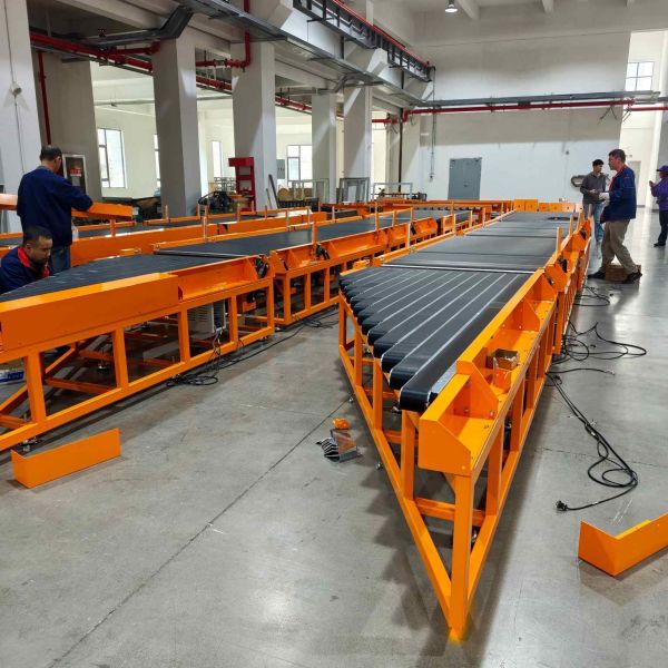 Energy Saving Transport Expandable Conveyor Belt Machine For Continuous 120m/Min