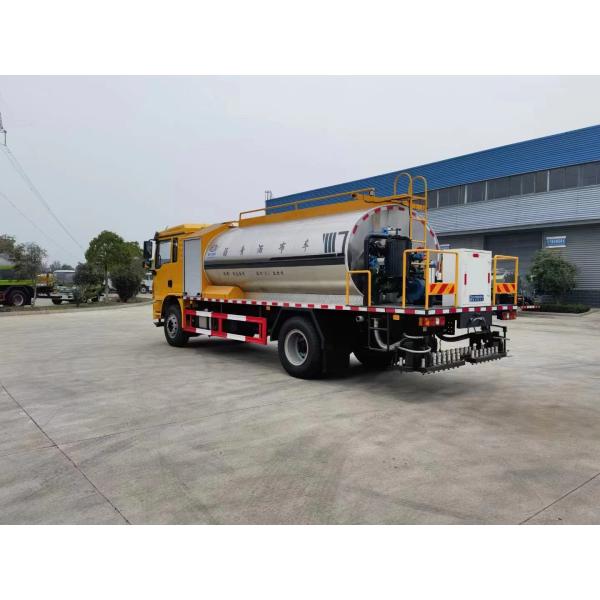 China Dongfeng 6ton Asphalt Distributor 4x2 Asphalt Distributor Truck for Sale