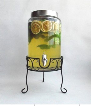 clear glass beverage dispenser
