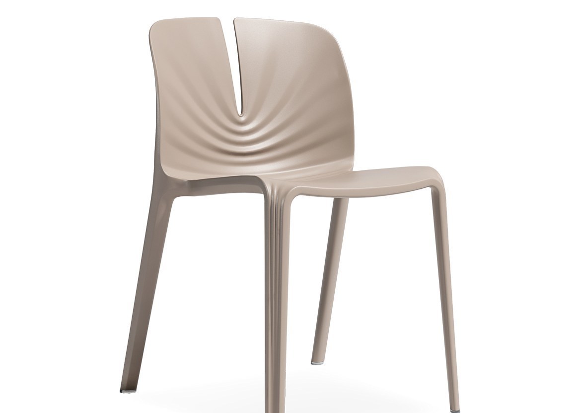 Plis Design Chair with Italian Design and Natural Colors in W500*D525*H785(mm) for Guest Seating