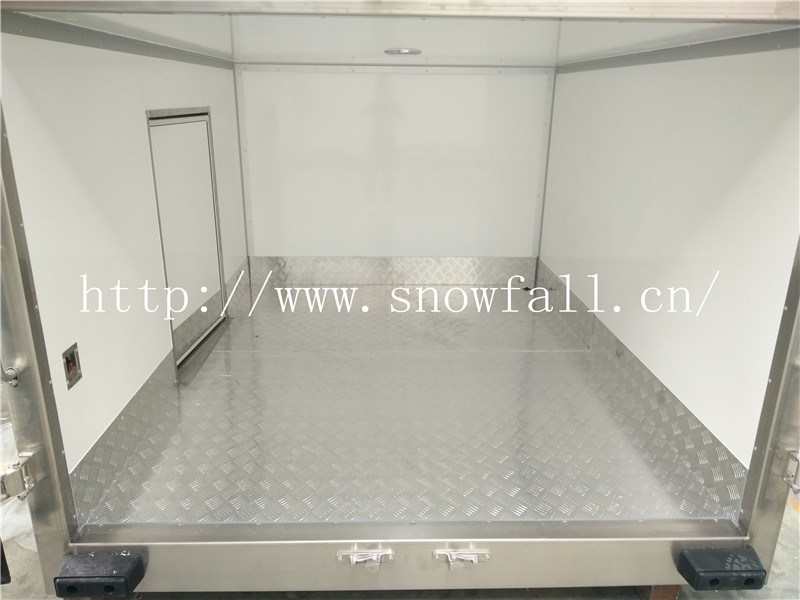 ISO9000 Certified Refrigerated Truck Box with High Pressure Vacuum Technology