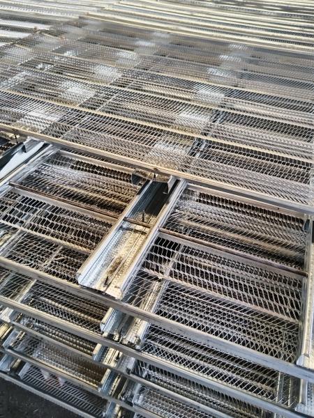 Galvanized Steel Construction Joint Permanent Formwork Mesh for Concrete