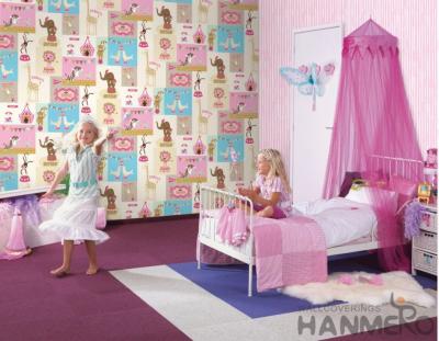 Fancy Interior Kids Bedroom Wallpaper Animals Design Non Woven Paper Material