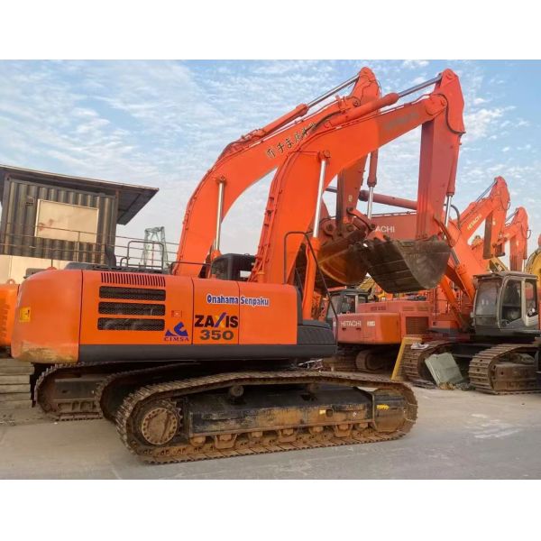 Hitachi 350-5G excavator from Japan, suitable for large-scale mineral mining in Africa