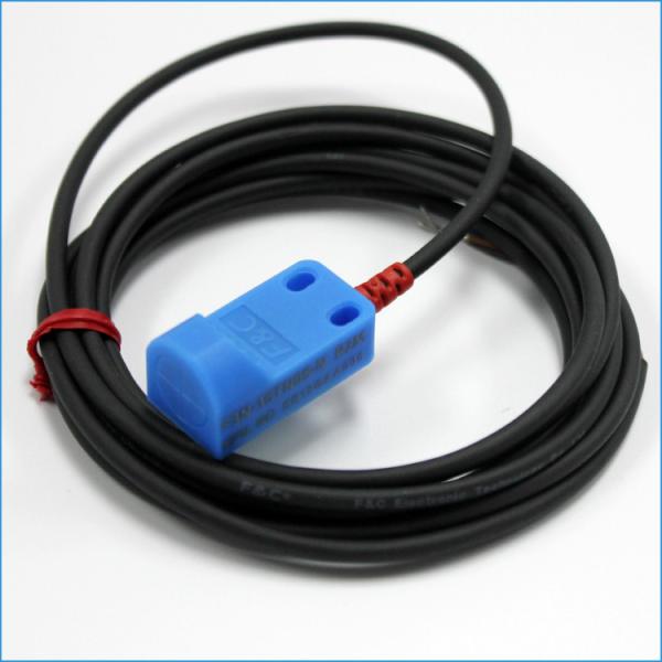 Vertical Iron Detector Inductive Proximity Sensor DC 3 wire 5mm Approach Switch
