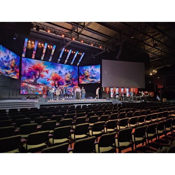 High Resolution Church Stage Backdrop LED Screen Video Wall Panel for Church