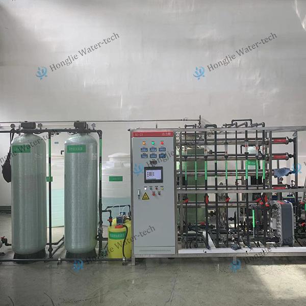 RO + EDI Système d'eau ultrapure avec processus de soudage et de polissage de précision