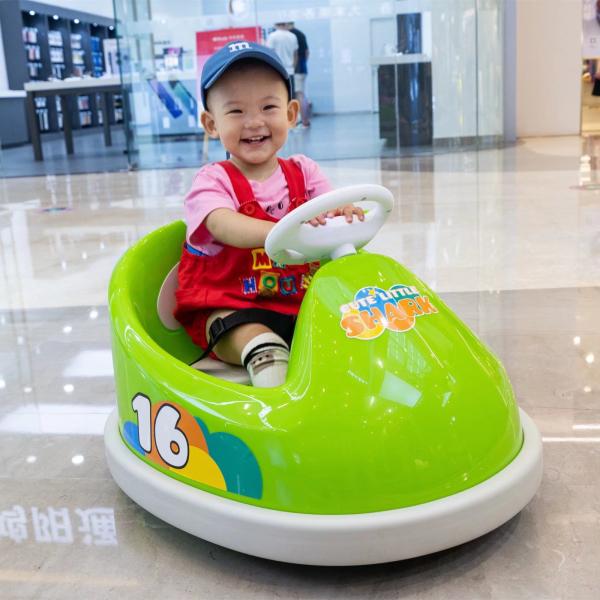 N.W/G.W 5.8/8KGS Bateria Kids Bumper Car para diversão e aventura ao ar livre