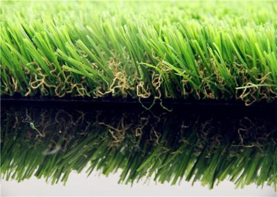 Relvado sintético da grama artificial do jardim, grama falsificada do jardim para o esverdeamento da cidade